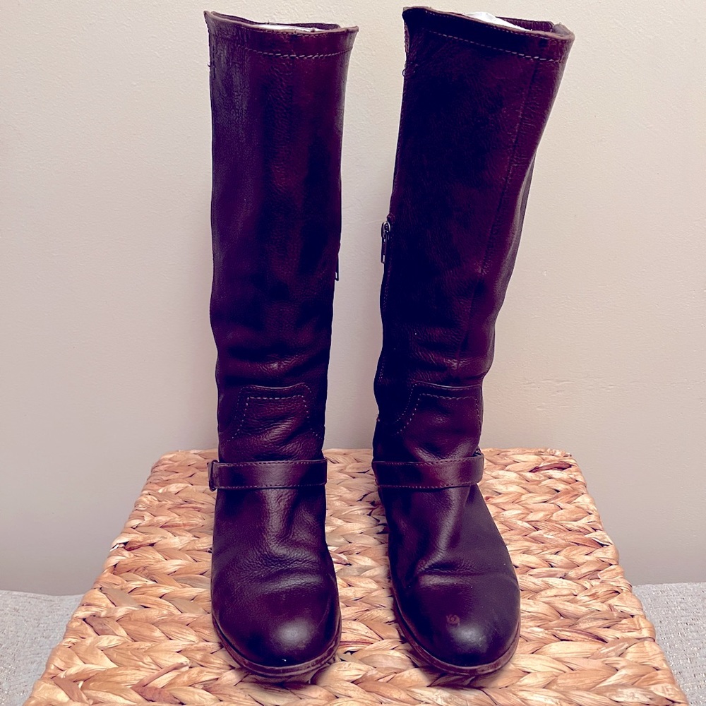 Ugg brown leather women’s riding boots.